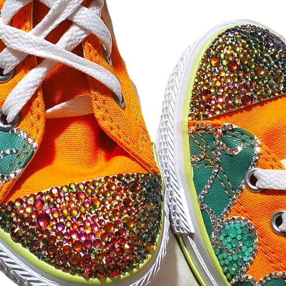 Surf Cat Converse All Stars High Tops - Picture 2 of 8